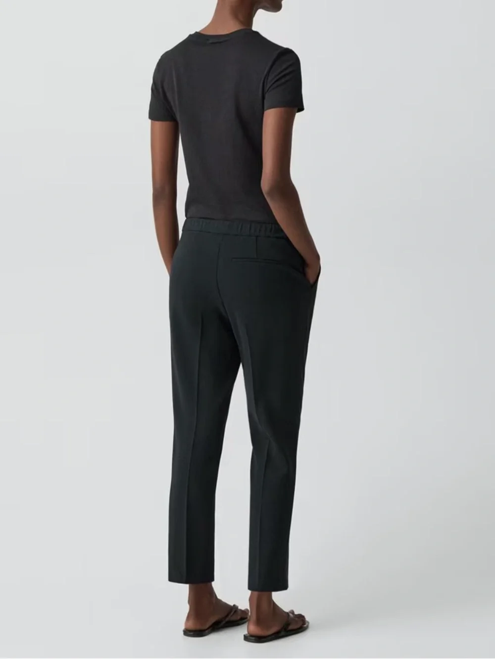 Theory Admiral Crepe Treeca Pull-On Pant, Black, 2